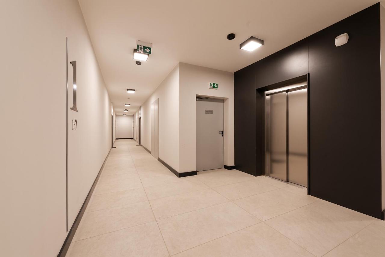 Zentrum II Apartament Parking By Impero Poznan Exterior photo